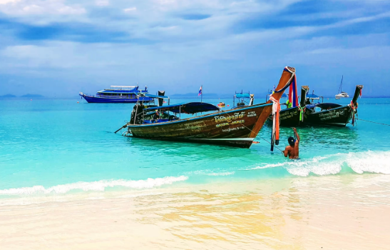 The Best Destinations for Every Season: A Travel Guide