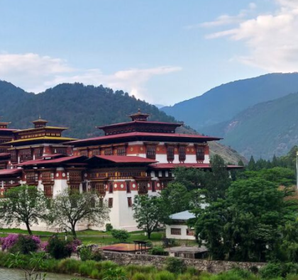 Discovering Bhutan: The Land of Happiness and Spiritual Serenity