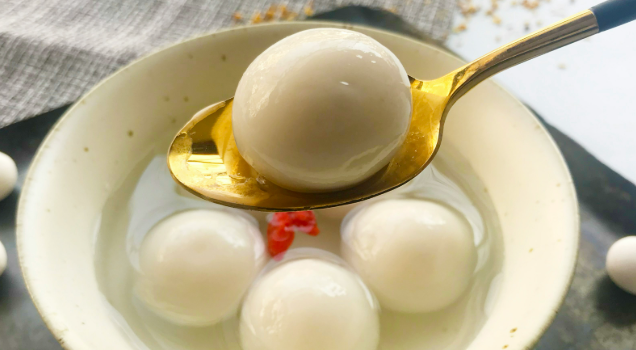 9 Traditional Foods to Enjoy During Chinese New Year 2025
