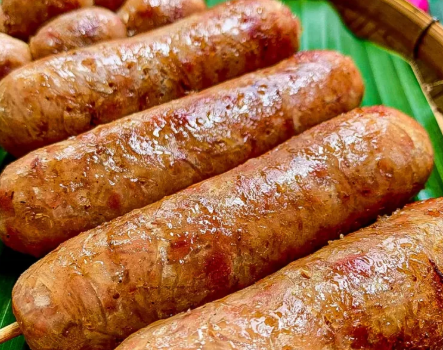 Exploring the Sausages of Isaan: A Flavorful Thai Street Food Experience
