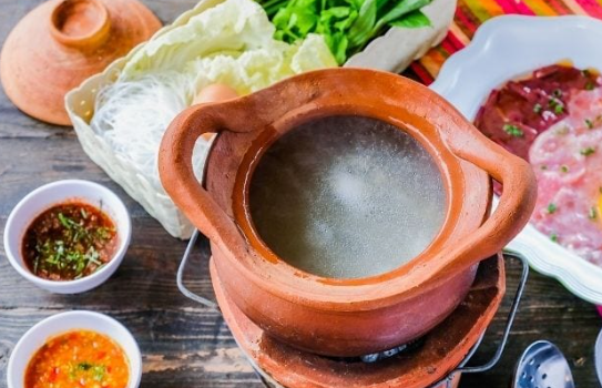 Exploring the Spicy Thai Hot Pots (Jim Jum)