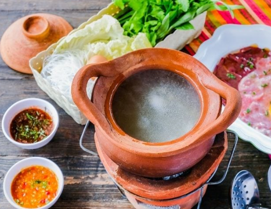 Exploring the Spicy Thai Hot Pots (Jim Jum)