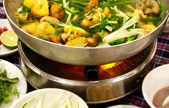 Exploring Hanoi’s Cha Ca Fish Street: A Disappointing Culinary Experience