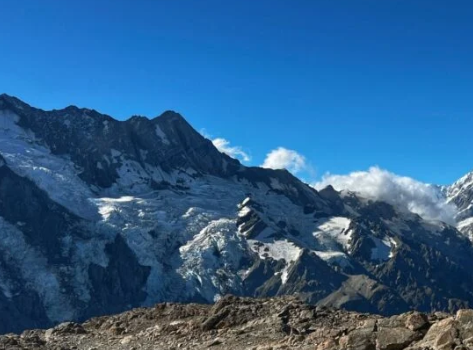 The Mueller Hut Adventure: A Challenging Hike in Aoraki