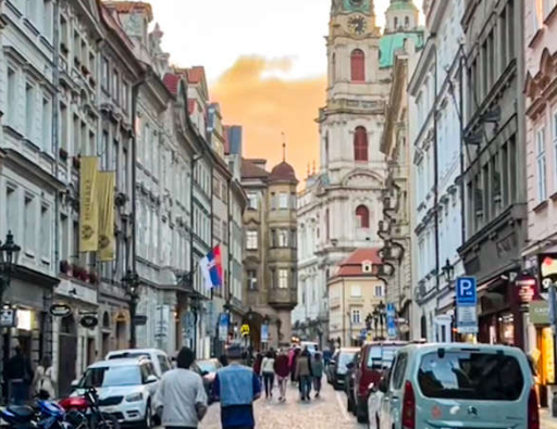 22 Budget Travel Tips for Your Next Adventure